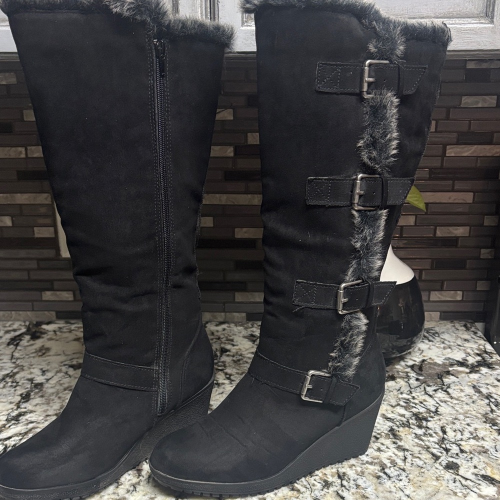 Women's Black Fur-Lined Boots